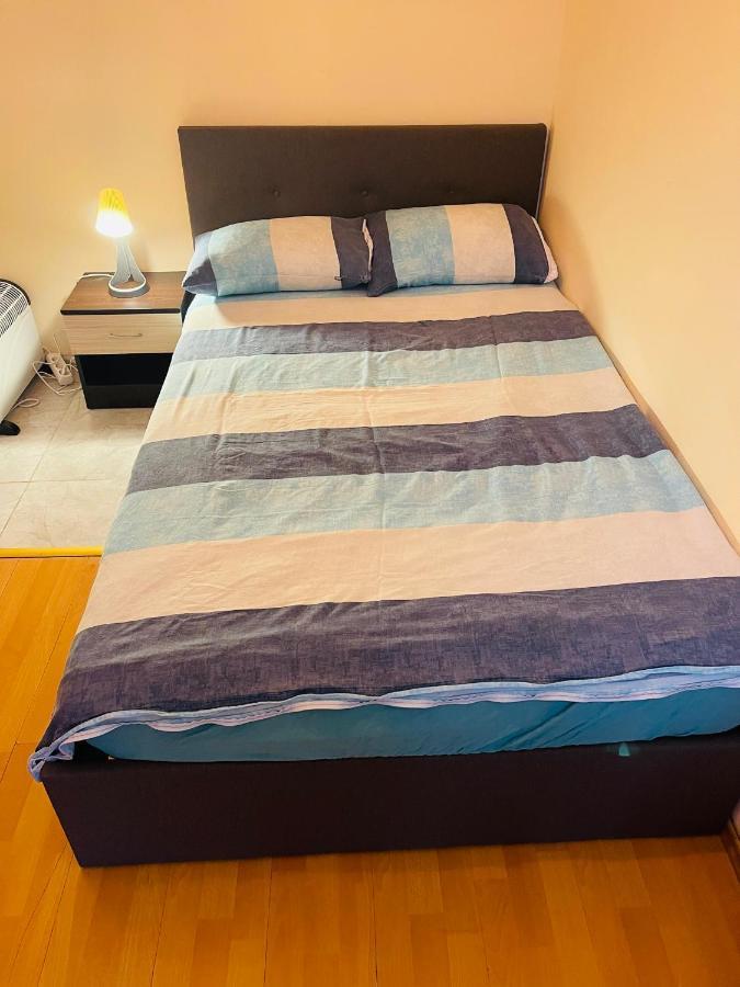 Top Center Studio 2 Min To The Beach Apartment Varna Exterior photo